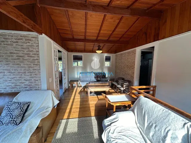 Casa 4 quartos e 5 banheiros, à venda, no bairro 160 em Campos do Jordão