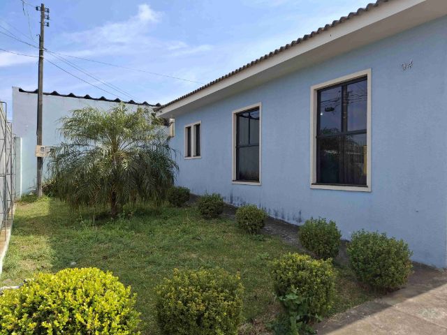 Casa à Venda no Condomínio Residencial Cumorah – Jardim Carvalho I, 3 Quartos (1 Suíte), Sala Ampla e Churrasqueira