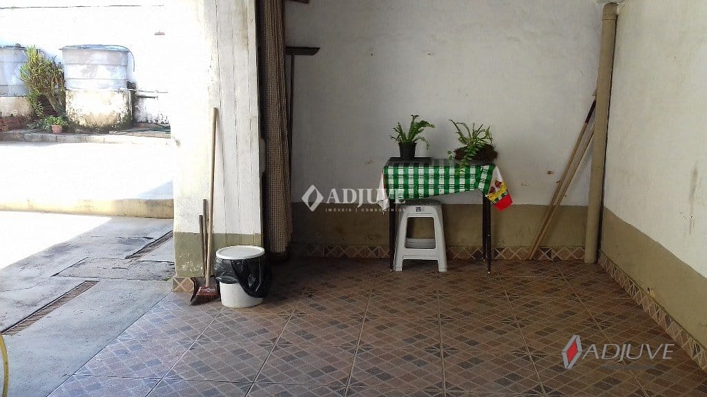 Casa à venda com 4 quartos, 170m² - Foto 5