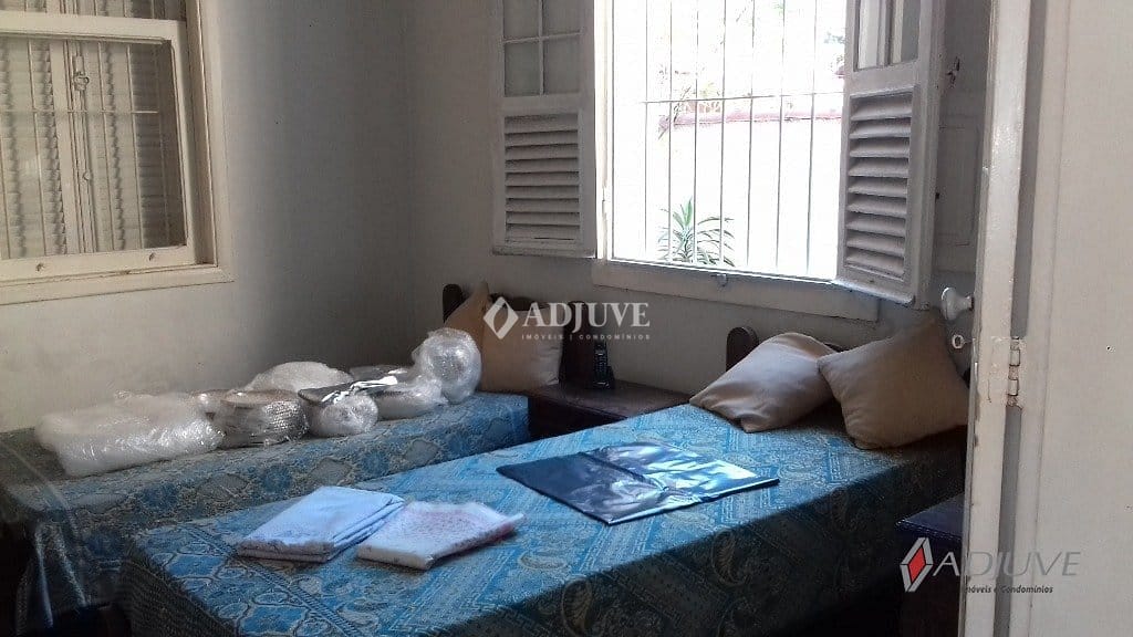 Casa à venda com 4 quartos, 170m² - Foto 24