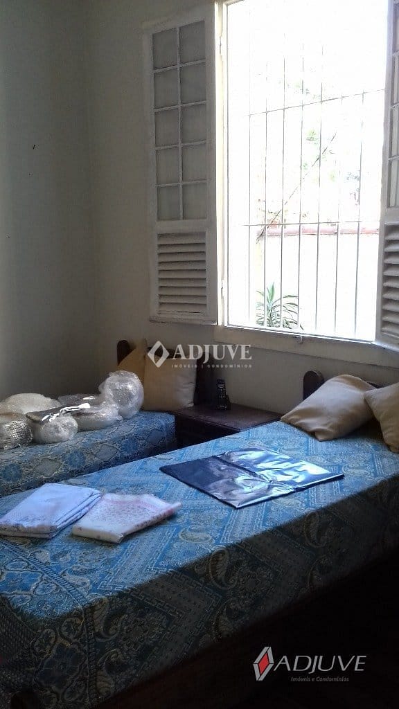 Casa à venda com 4 quartos, 170m² - Foto 23
