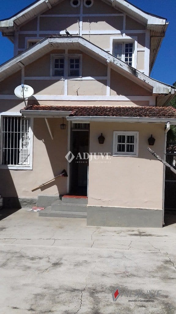 Casa à venda com 4 quartos, 170m² - Foto 7