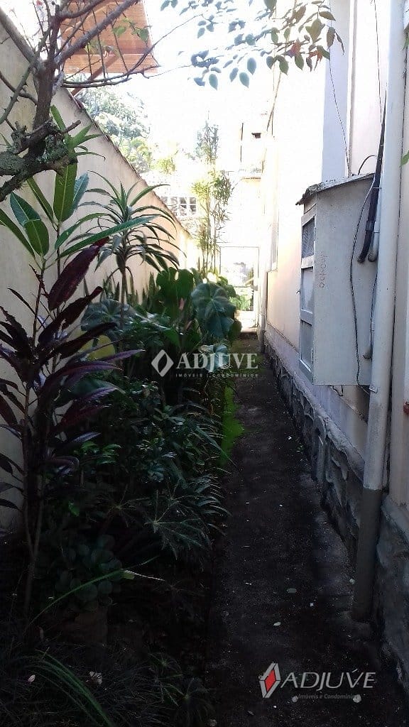 Casa à venda com 4 quartos, 170m² - Foto 28