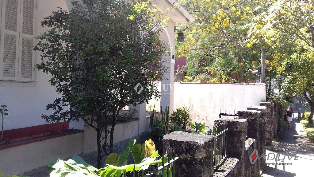 Casa à venda com 4 quartos, 170m² - Foto 31