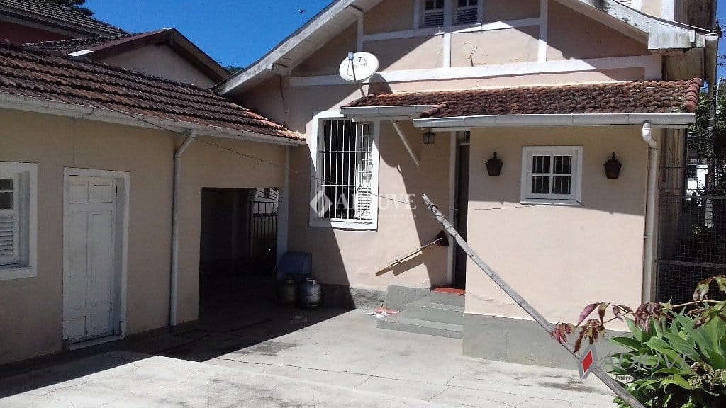 Casa à venda com 4 quartos, 170m² - Foto 9