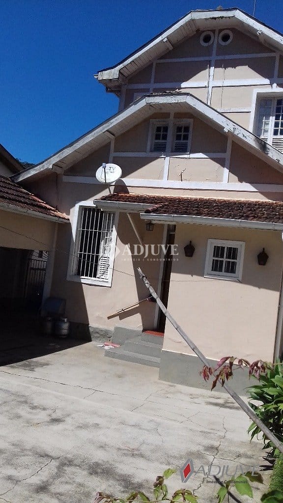 Casa à venda com 4 quartos, 170m² - Foto 10