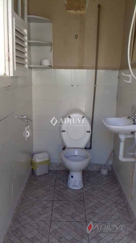 Casa à venda com 4 quartos, 170m² - Foto 3