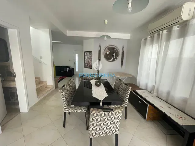 Casa com 253m² 4 quartos e 3 banheiros, à venda ou para alugar, no bairro Urbanova VI em São José dos Campos