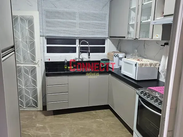 Casa com 420m² 3 quartos e 4 banheiros, à venda ou para alugar, no bairro Parque Residencial Lagoinha em Ribeirão Preto