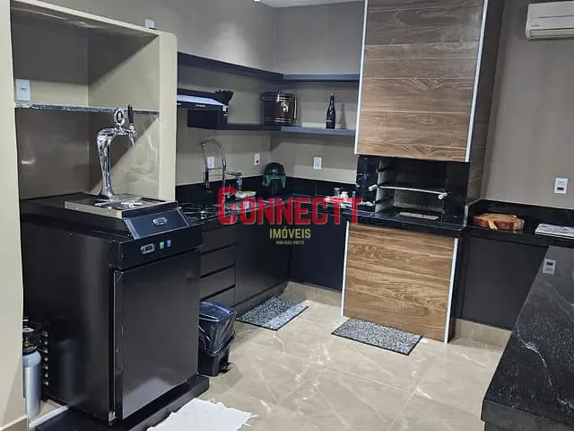 Casa com 420m² 3 quartos e 4 banheiros, à venda ou para alugar, no bairro Parque Residencial Lagoinha em Ribeirão Preto