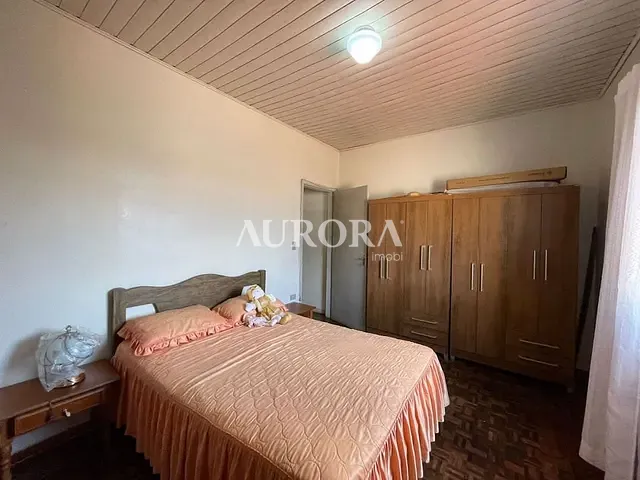 Casa com 275m² 3 quartos e 2 banheiros, à venda, no bairro Shangri-lá em Londrina
