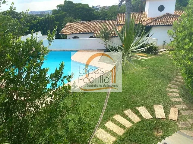 Casa com 924m² 3 quartos e 3 banheiros, à venda, no bairro Cidade Satélite em Atibaia