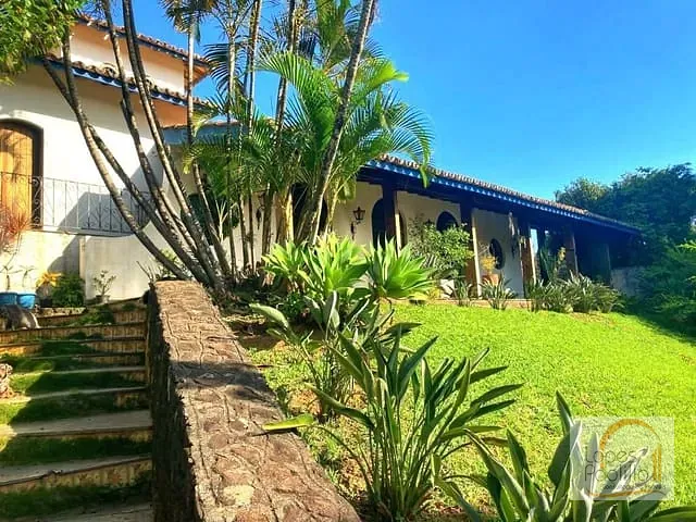 Casa com 924m² 3 quartos e 3 banheiros, à venda, no bairro Cidade Satélite em Atibaia