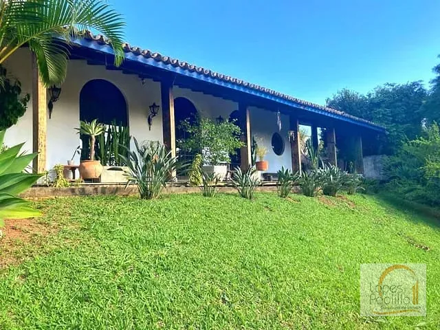 Casa com 924m² 3 quartos e 3 banheiros, à venda, no bairro Cidade Satélite em Atibaia