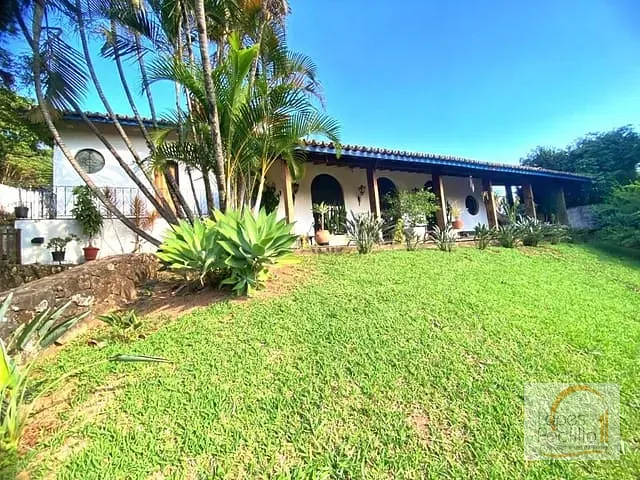 Casa com 924m² 3 quartos e 3 banheiros, à venda, no bairro Cidade Satélite em Atibaia