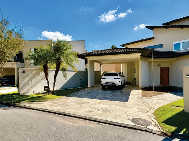 Casa com 519m² 4 quartos e 5 banheiros, à venda, no bairro São Paulo II em Cotia