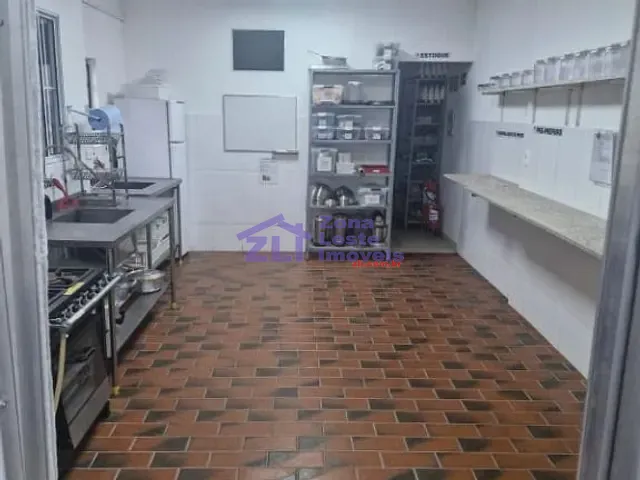 Casa com 125m² 4 quartos e 2 banheiros, para alugar, no bairro Parque São Rafael em São Paulo
