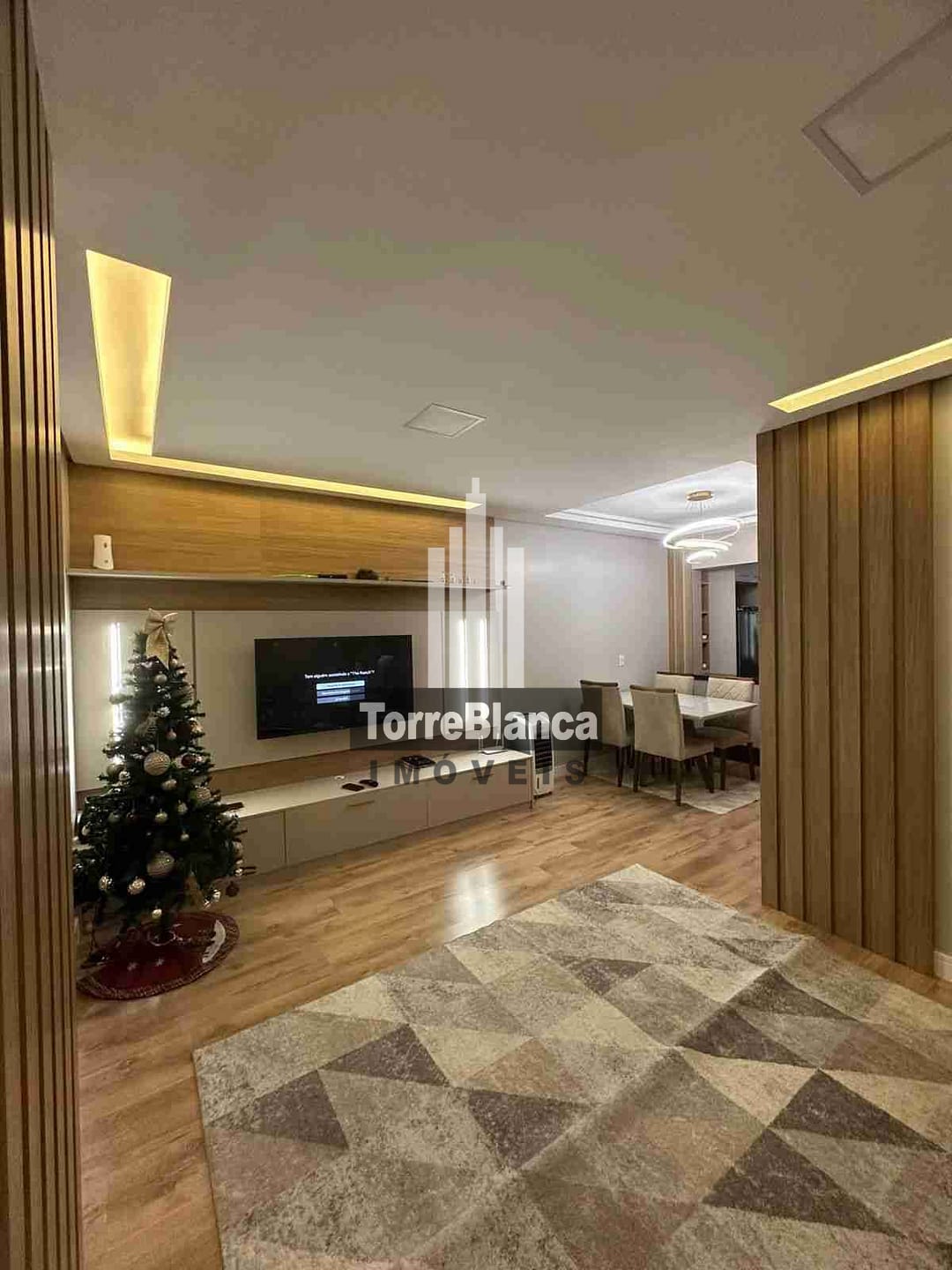 Casa à venda com 2 quartos, 80m² - Foto 4