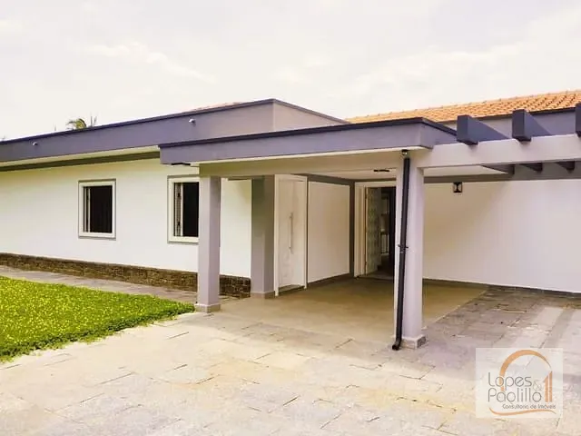 Casa com 2162m² 4 quartos e 4 banheiros, à venda, no bairro Vila Santista em Atibaia
