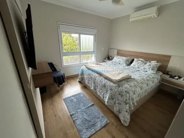 Casa 3 quartos e 4 banheiros, à venda, no bairro Urbanova VII em São José dos Campos