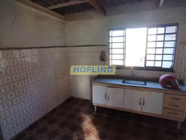 Casa com 300m² 3 quartos e 1 banheiro, à venda, no bairro Alto do Santana em Rio Claro