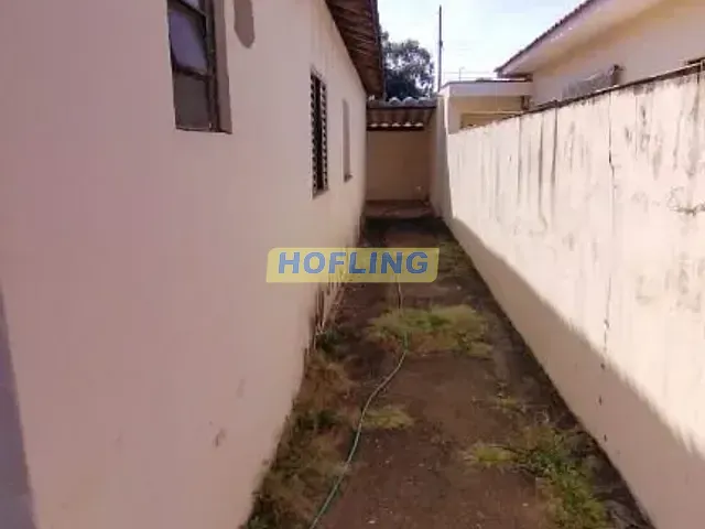 Casa com 300m² 3 quartos e 1 banheiro, à venda, no bairro Alto do Santana em Rio Claro