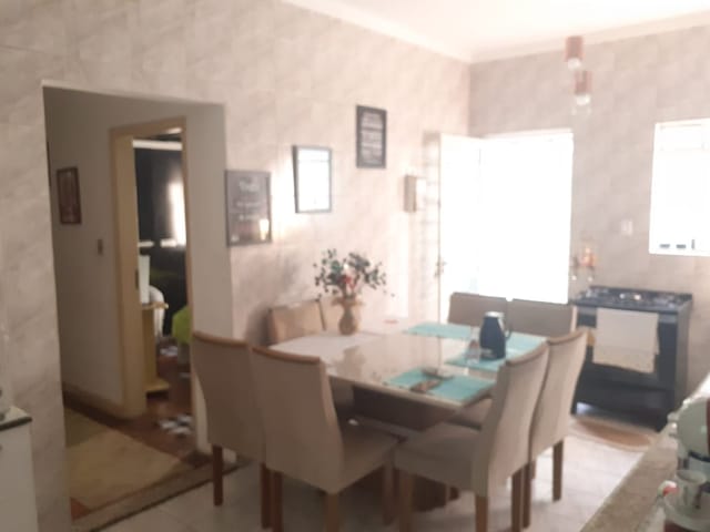 Casa com 250m² 3 quartos e 2 banheiros, à venda, no bairro Abaete em Taubaté