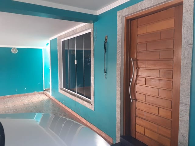 Casa com 250m² 3 quartos e 2 banheiros, à venda, no bairro Abaete em Taubaté