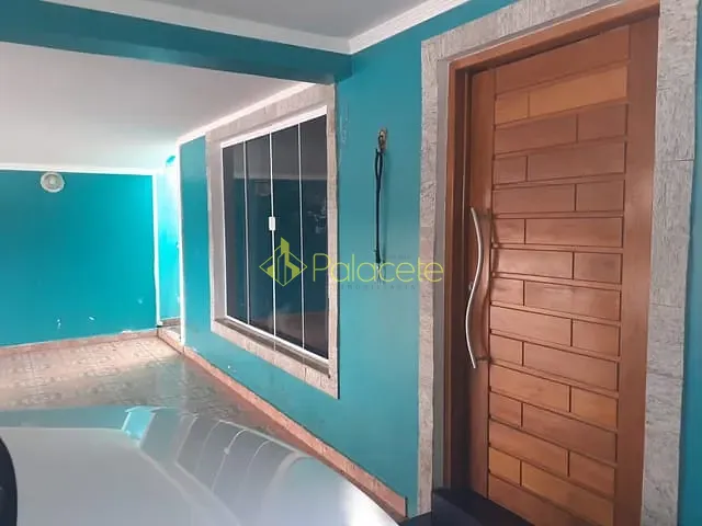 Casa com 250m² 3 quartos e 2 banheiros, à venda, no bairro Abaete em Taubaté