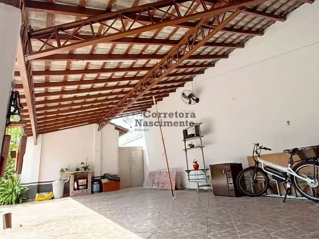 Casa com 350m² 3 quartos e 2 banheiros, à venda, no bairro Jardim Santa Maria em Jacareí