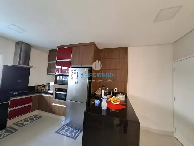 Casa 3 quartos e 5 banheiros, à venda, no bairro Urbanova VII em São José dos Campos