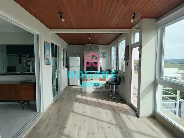 Casa 3 quartos e 1 banheiro, à venda, no bairro Urbanova em São José dos Campos