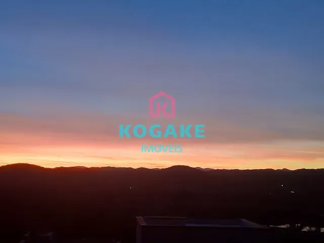 Casa 3 quartos e 1 banheiro, à venda, no bairro Urbanova em São José dos Campos