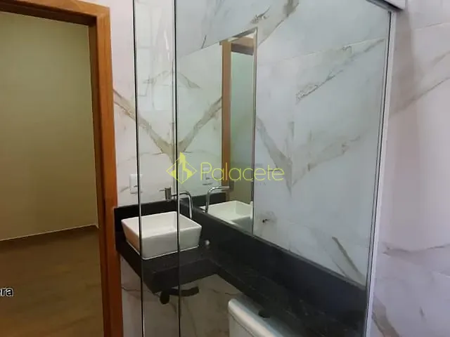 Casa 3 quartos e 1 banheiro, à venda, no bairro Jardim Oásis em Taubaté