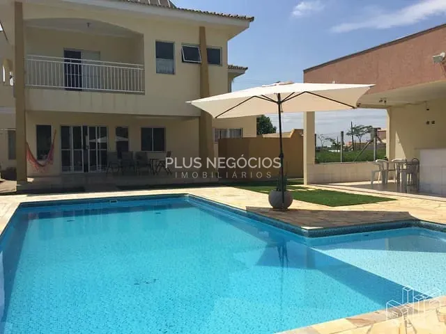Casa com 350m² 4 quartos e 5 banheiros, à venda, no bairro Centro em Araçoiaba da Serra