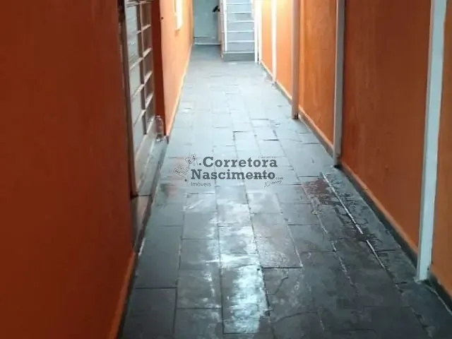 Casa com 125m² 3 quartos e 1 banheiro, para alugar, no bairro Parque Califórnia em Jacareí