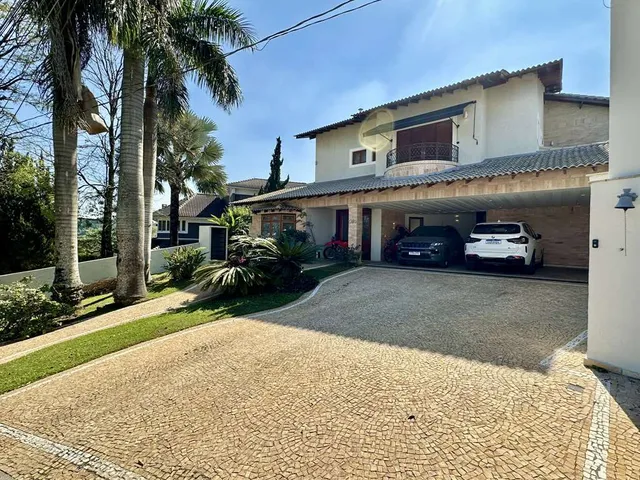 Casa com 1315m² 5 quartos e 8 banheiros, à venda ou para alugar, no bairro São Paulo II em Cotia