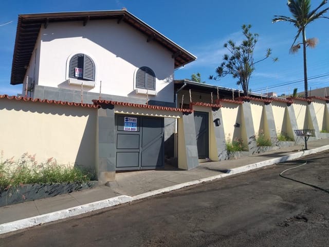 Foto do Casa - Casa com 4 dormitórios para alugar, 0 m² por R$ 3.500,00/mês - Vila Frei Eugênio - Uberaba/MG | ZUCATO IMOBILIARIA LTDA