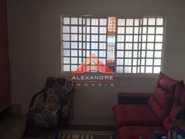 Casa com 126m² 4 quartos e 2 banheiros, à venda, no bairro Jardim Mariana I em São José dos Campos