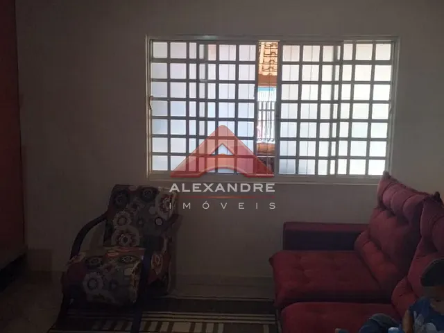 Casa com 126m² 4 quartos e 2 banheiros, à venda, no bairro Jardim Mariana I em São José dos Campos