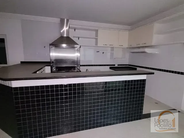 Casa com 11150m² 5 quartos e 6 banheiros, à venda, no bairro Mato Dentro em Atibaia
