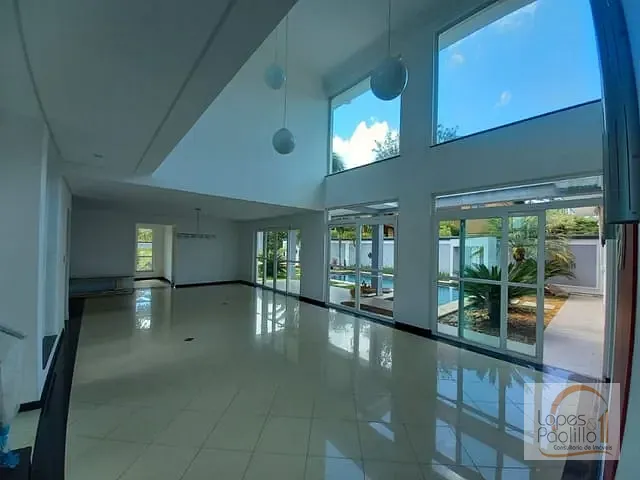 Casa com 11150m² 5 quartos e 6 banheiros, à venda, no bairro Mato Dentro em Atibaia