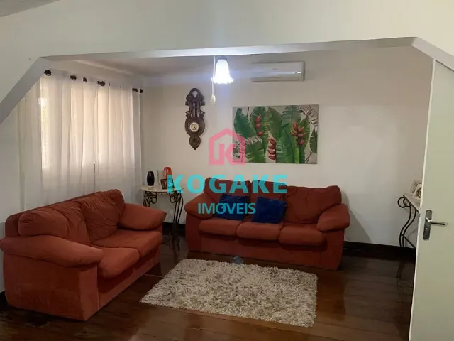 Casa com 250m² 3 quartos e 3 banheiros, à venda, no bairro Vila Betânia em São José dos Campos