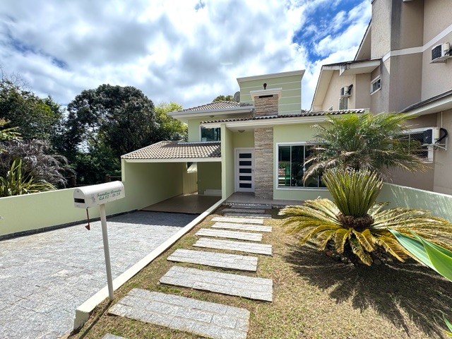 Locação - Casa com Edícula, 3 quartos, 2 vagas de garagem, Churrasqueira, Condomínio Parque dos Franceses, Oficinas.