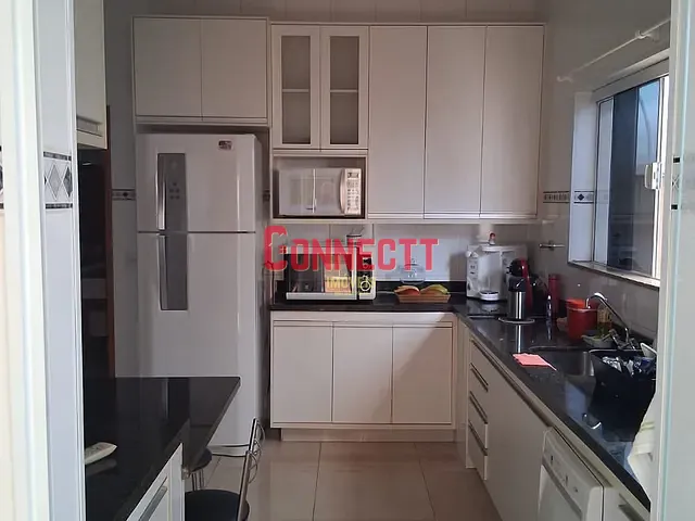 Casa com 360m² 3 quartos e 2 banheiros, à venda, no bairro Condomínio Bella Città em Ribeirão Preto