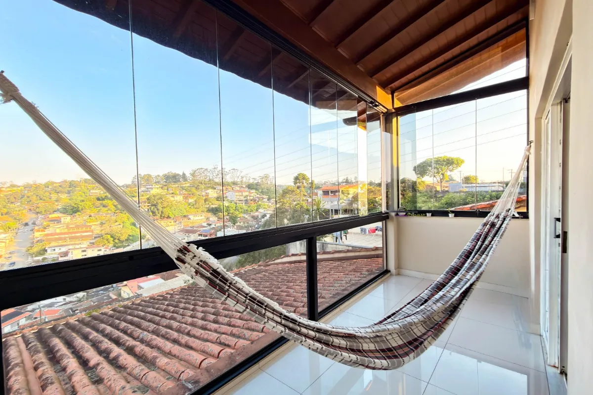 Casa para venda em Centro Alto com 3 quartos, sendo 2 suítes, 221m²