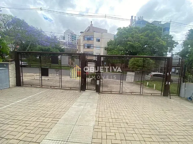 Casa 4 quartos e 4 banheiros, à venda, no bairro Chácara das Pedras em Porto Alegre