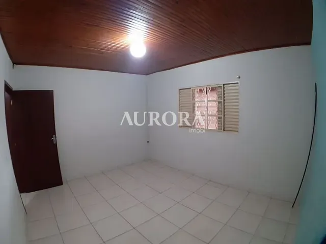 Casa com 300m² 2 quartos e 1 banheiro, à venda, no bairro Jardim Imagawa em Londrina