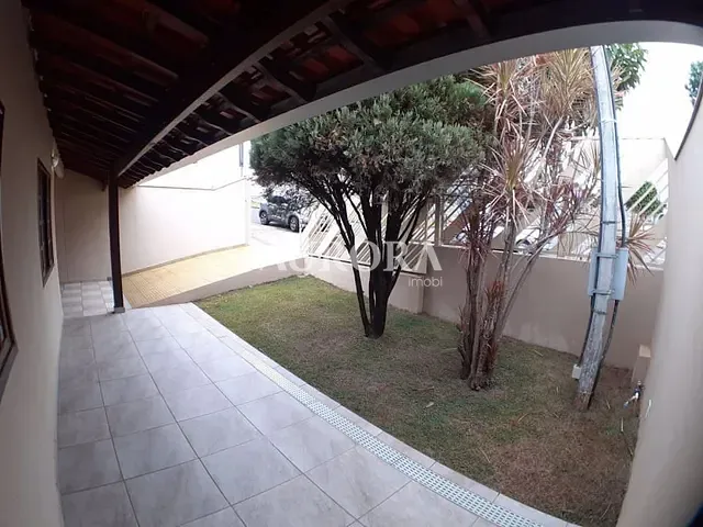 Casa com 300m² 2 quartos e 1 banheiro, à venda, no bairro Jardim Imagawa em Londrina