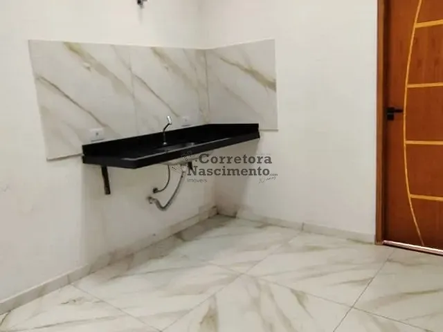 Casa com 140m², para alugar, no bairro Parque dos Príncipes em Jacareí